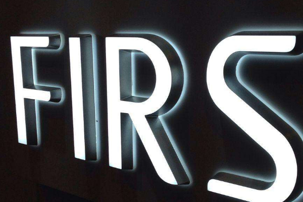 廣告發光字展示