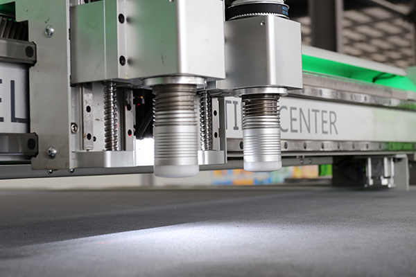 得馬高速裁切機F11